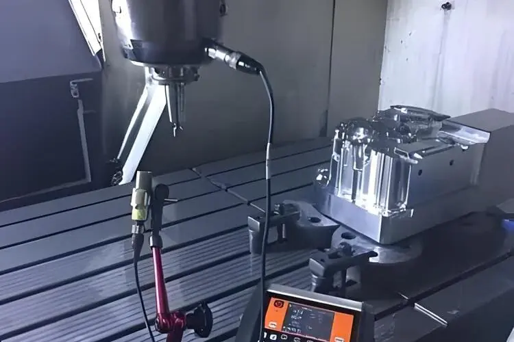 Measuring the dynamic balance of the spindle